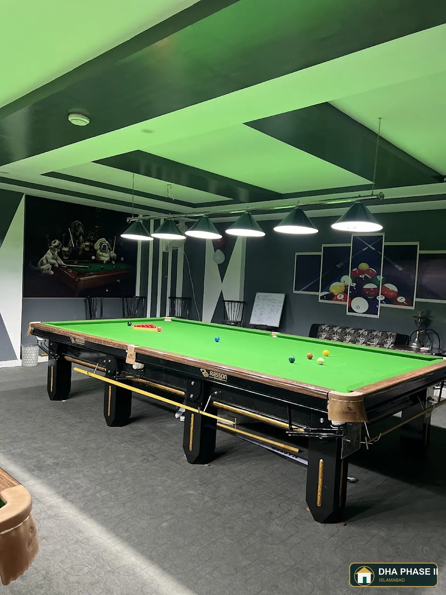 Crown Snooker Club