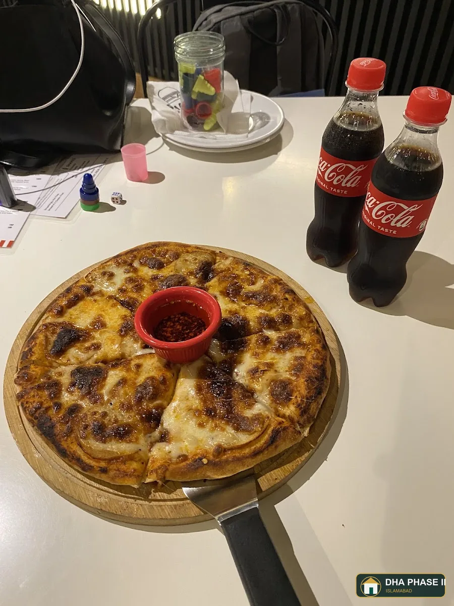 Flatbreads Pizzeria in DHA Phase 2 Islamabad — photo 4
