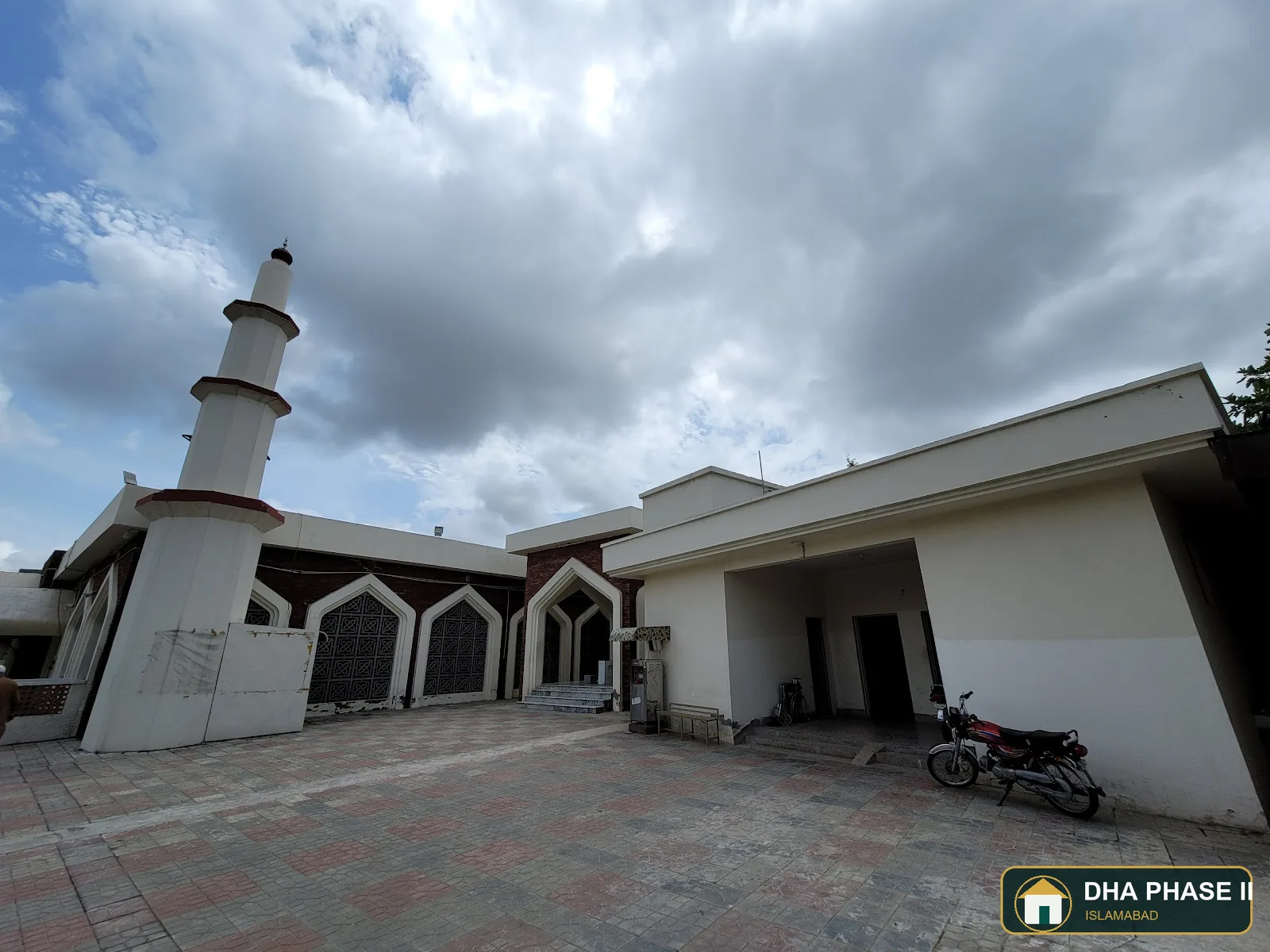 Jamia Masjid Noor in DHA Phase 2 Islamabad