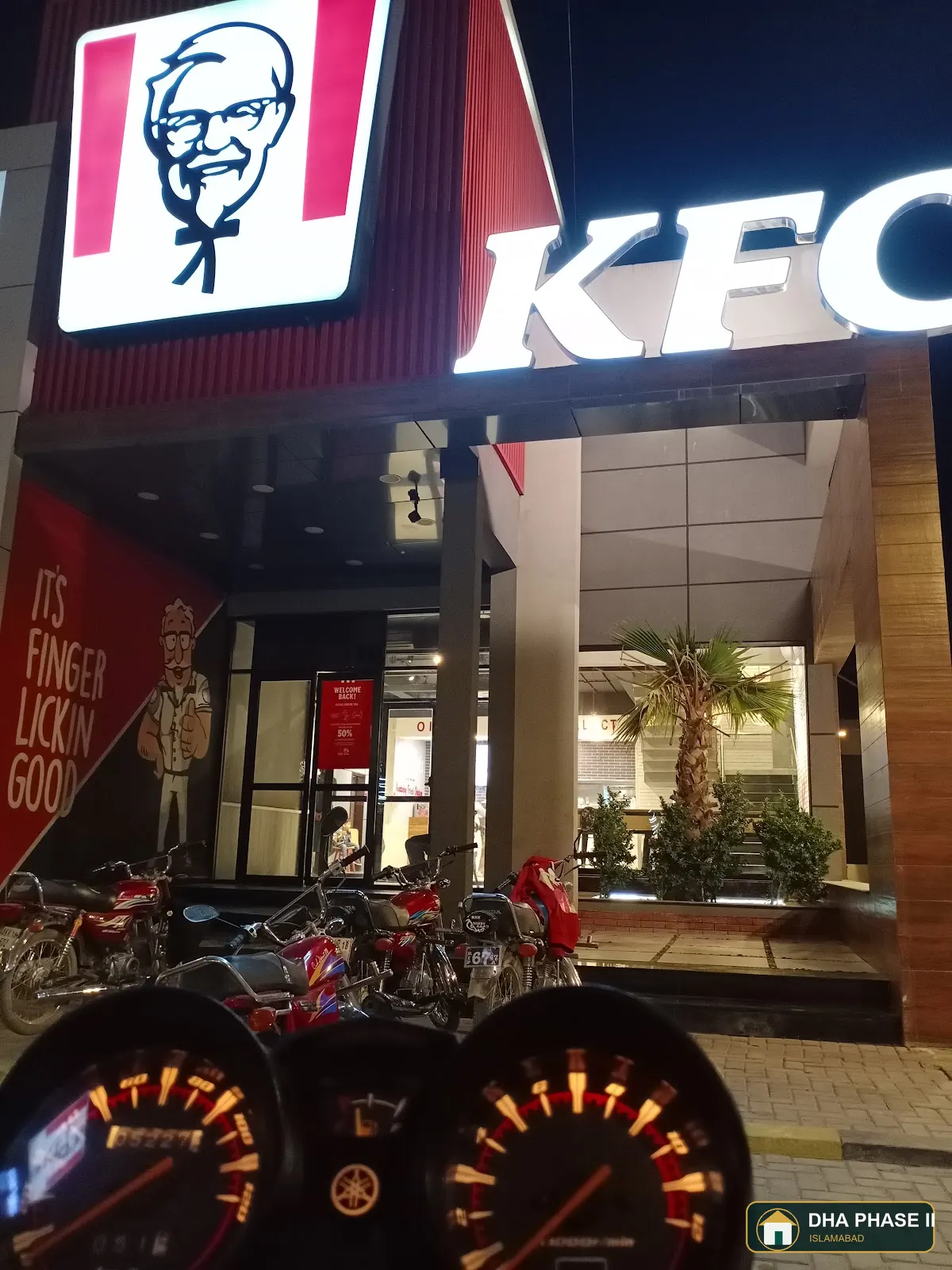 KFC WTC, DHA Phase 2 Islamabad customer review photo 2 by Chaudhry Fahadi