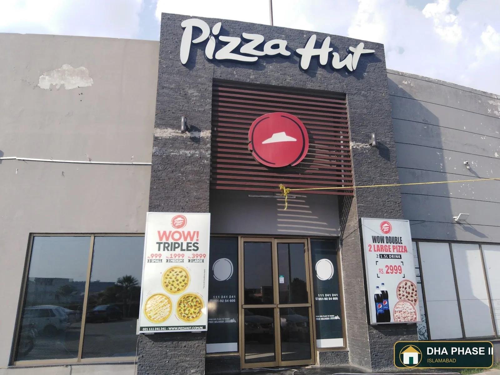 KFC in DHA Phase 2 Islamabad — photo 14