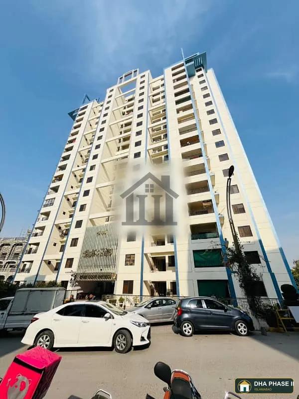 Spacious 2 Bedroom Apartment For Sale in Defence Executive