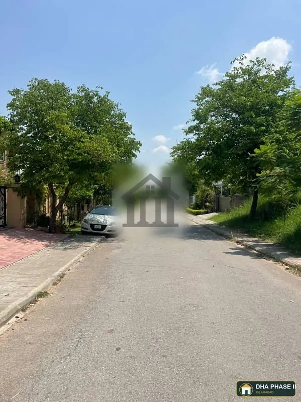 DHA Phase 2,Sector A,1Kannal Plot For Sale image 1
