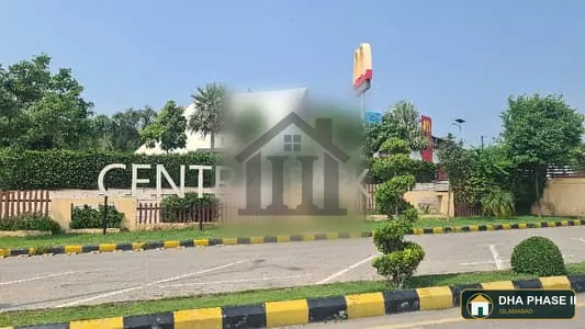 Prime And Luxuroius Location Plot Near To Central Park, Front Open Park Area image 1