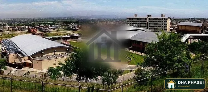 2 Kanal South Facing Top Location Plot Available For Sale image 1