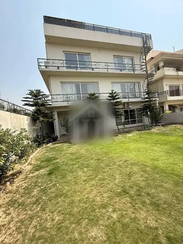 Ultra Luxurious Designer 1.5 Kanal House for Sale in DHA Phase 2 Islamabad