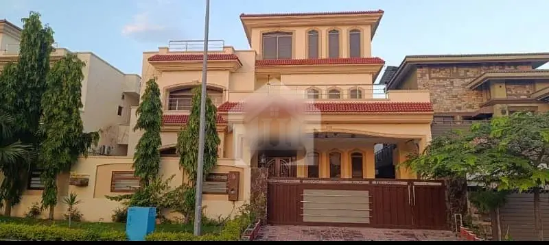 Owner Biult Beautiful Used 1 Kanal House for Sale in DHA Phase 2 Islamabad