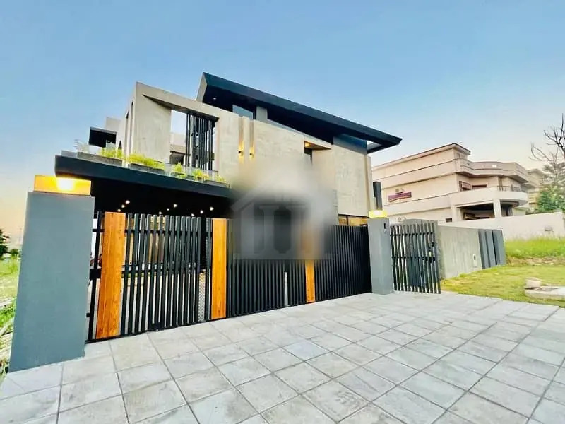 Ultra Luxurious Designer Prime Location 1 Kanal House for Sale in DHA Phase 2 Islamabad