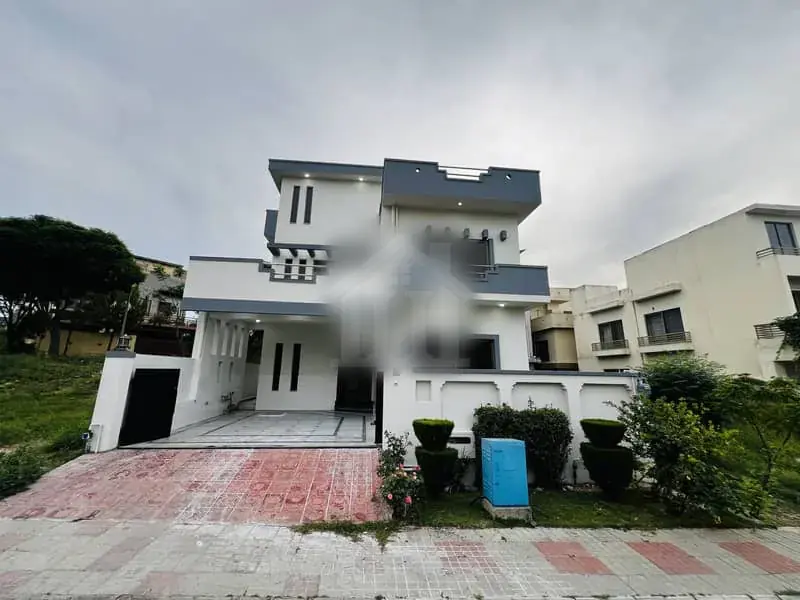 Used Prime Location Double Unit Gas Installed 10 Marla House for Sale in DHA Phase 2 Islamabad