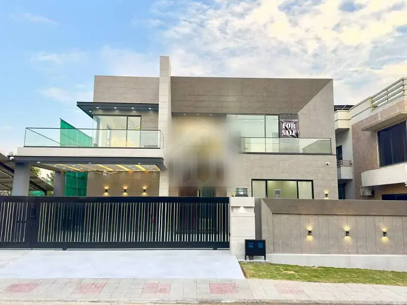 Luxurious Pristine 1 Kanal House for Sale in DHA Phase 2 Islamabad