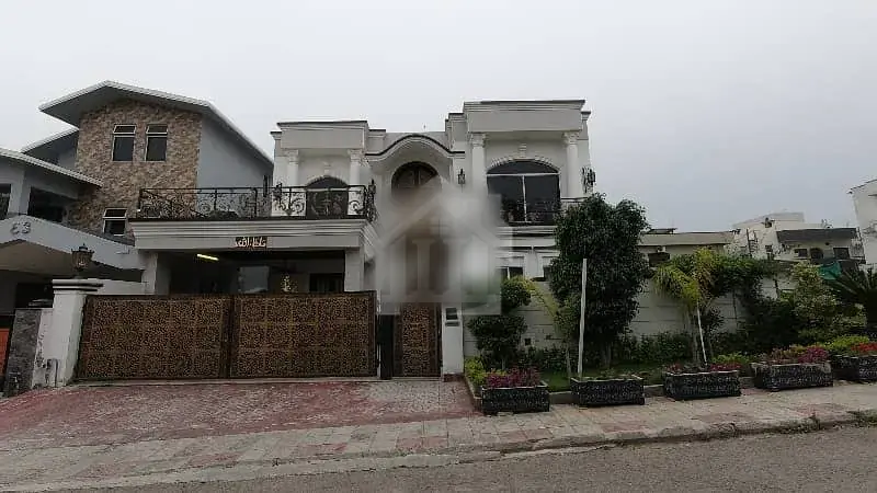 Prime Location Good 1 Kanal House for Sale in DHA Phase 2 Islamabad