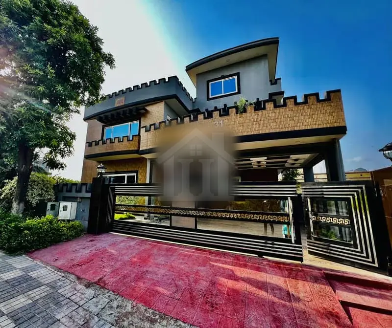 Used Well Maintained with Gas 1 Kanal House for Sale in DHA Phase 2 Islamabad